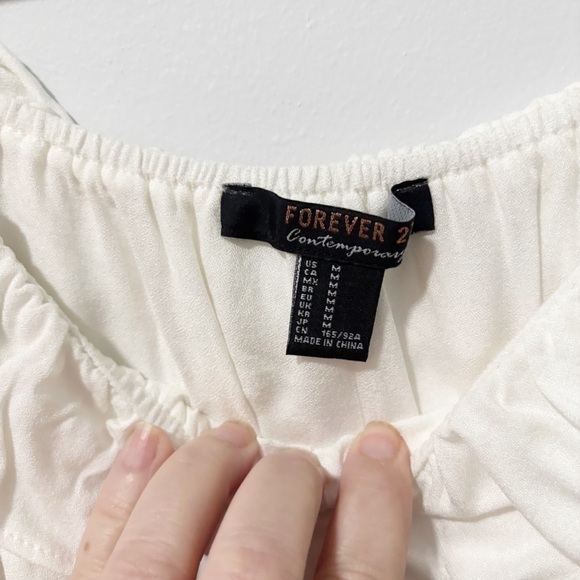 Forever 21 Womens White Puff Sleeve Ruffled Crop Blouse Size Medium NWT - Picture 5 of 9